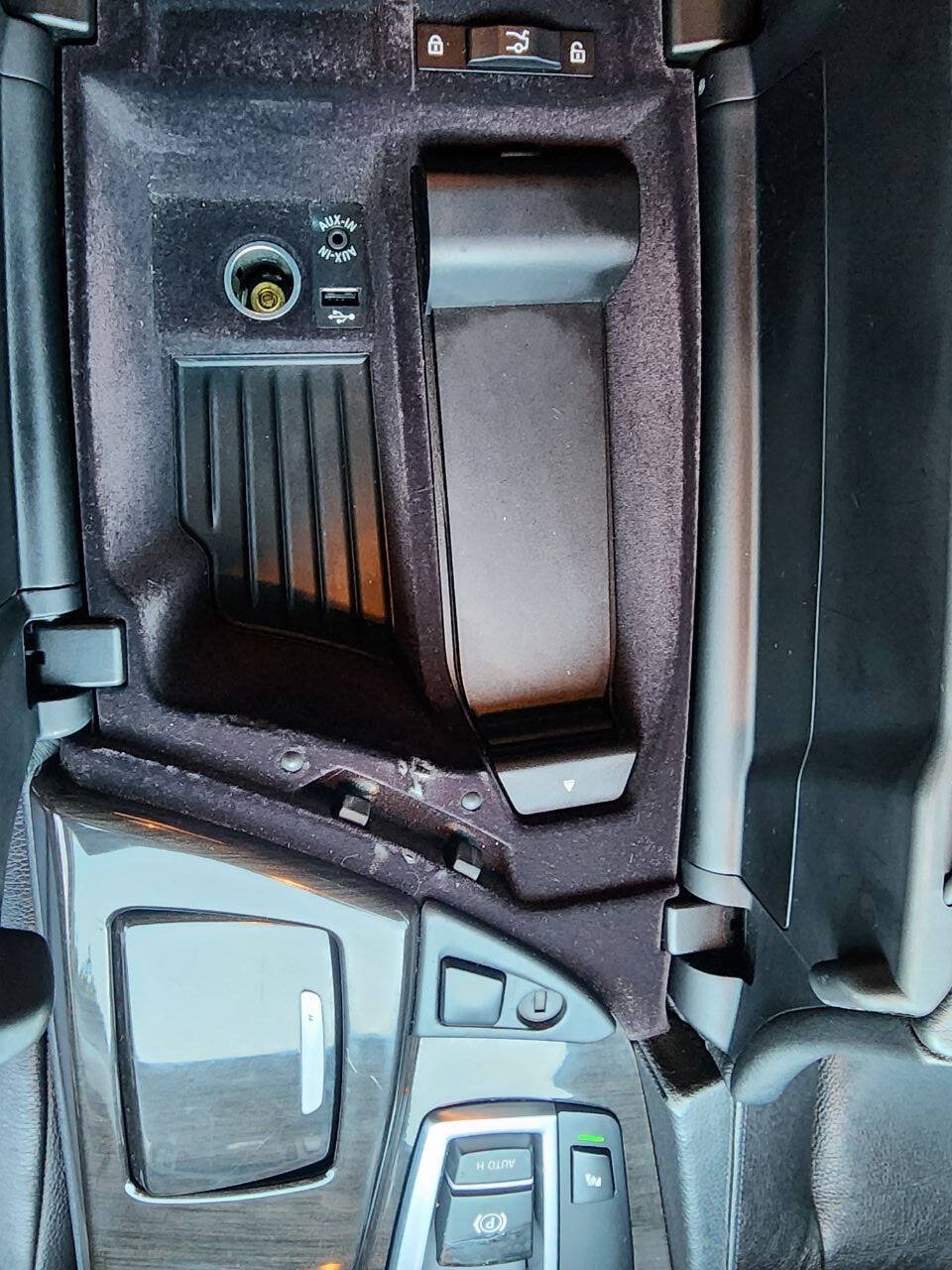 Used 2012 BMW 528i Sedan RWD image 30