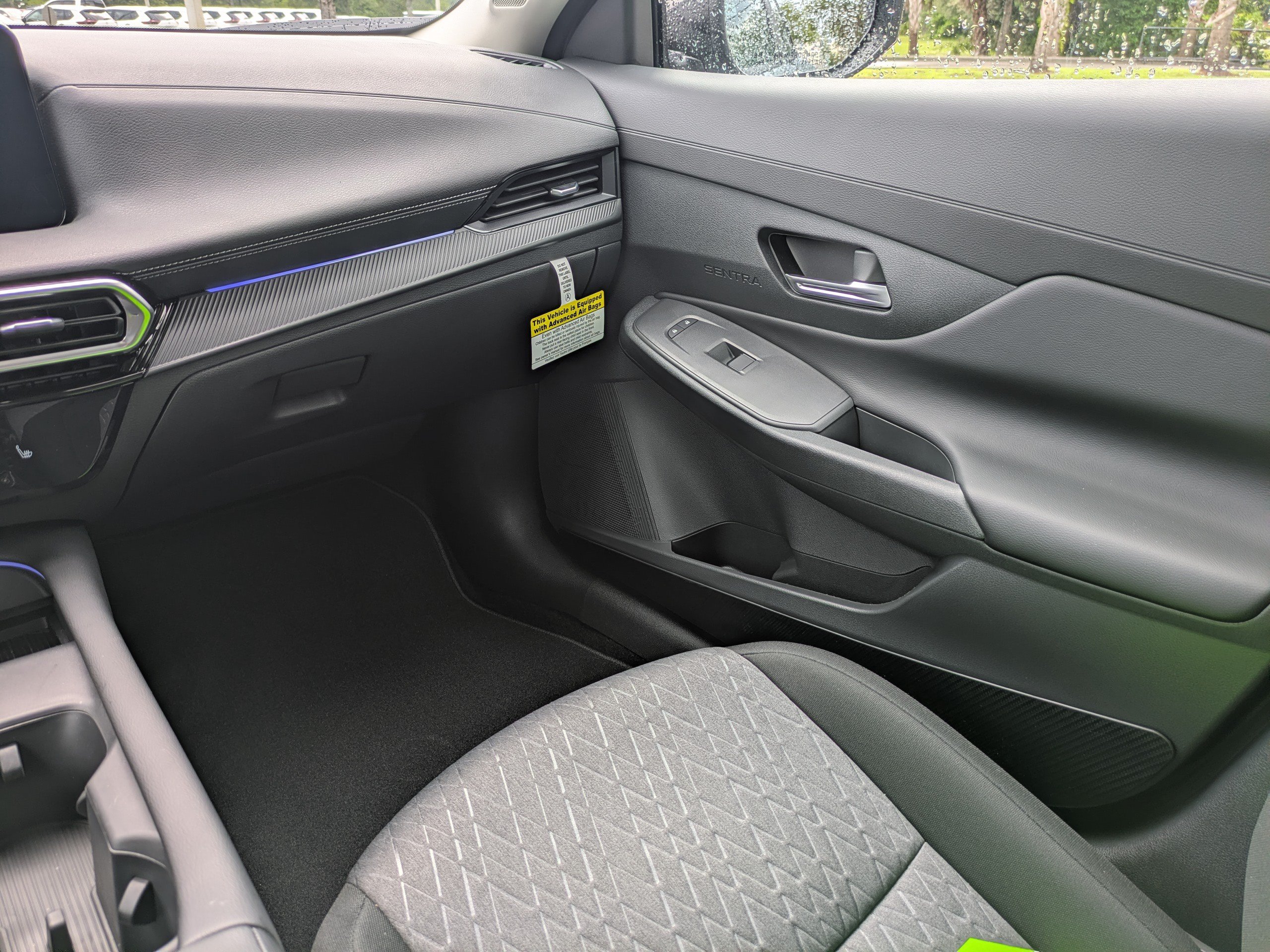 New 2026 Nissan Sentra SV w/ SV Convenience Package FWD image 17