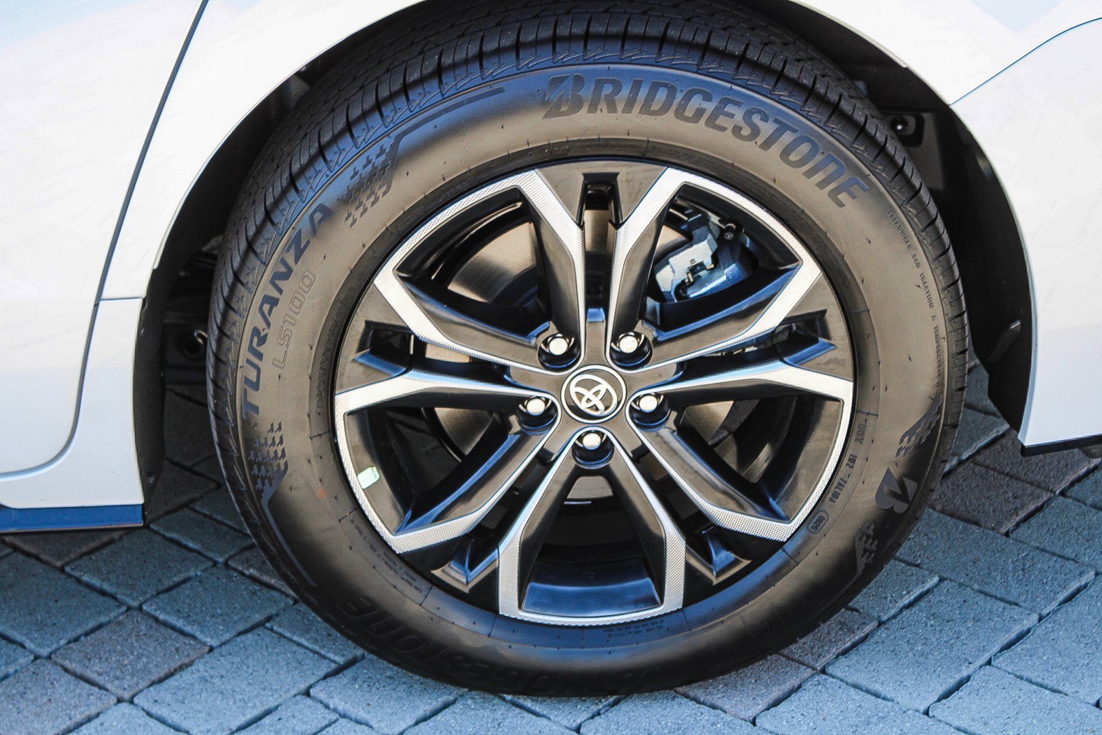 Certified 2026 Toyota Sienna Platinum AWD/4WD image 12