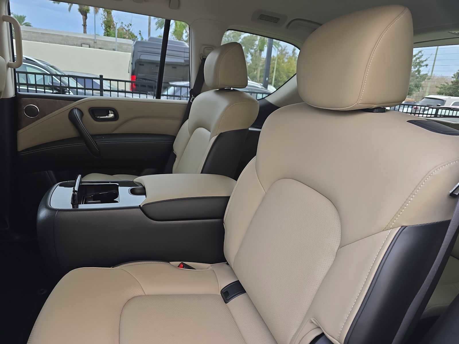 Certified 2024 INFINITI QX80 Premium Select w/ Cargo Package image 14