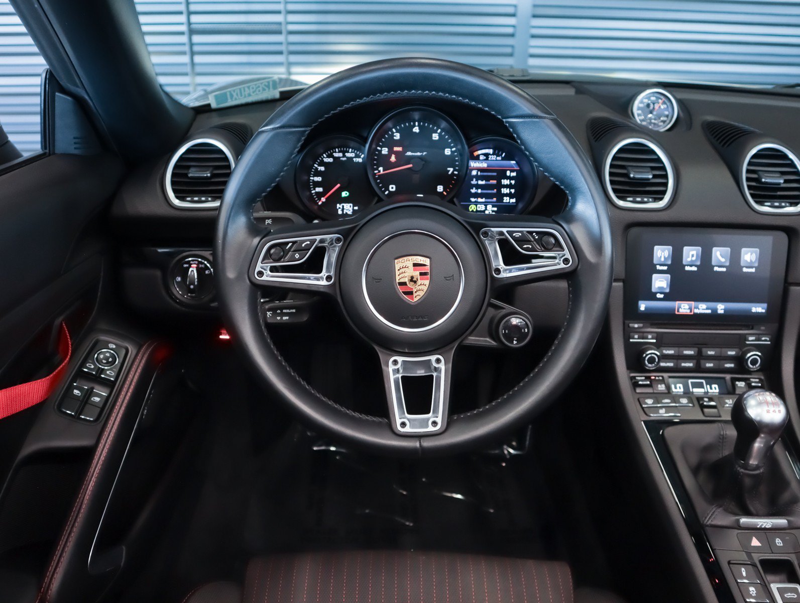 Certified 2023 Porsche 718 Boxster RWD image 14