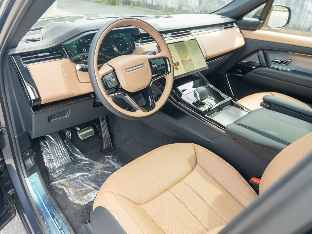 New 2026 Land Rover Range Rover Sport Dynamic SE AWD/4WD image 11