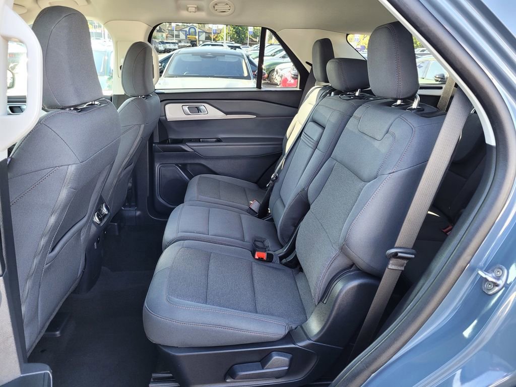Used 2025 Ford Explorer Active image 11