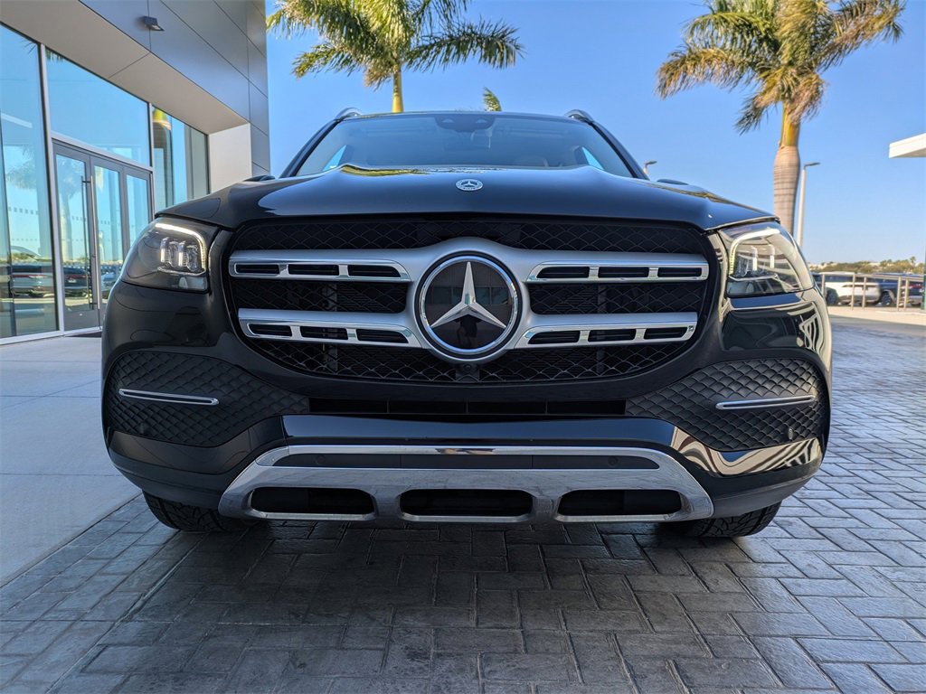 Used 2023 Mercedes-Benz GLS 450 4MATIC image 9