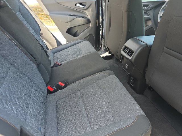 Used 2024 Chevrolet Equinox LT FWD image 12