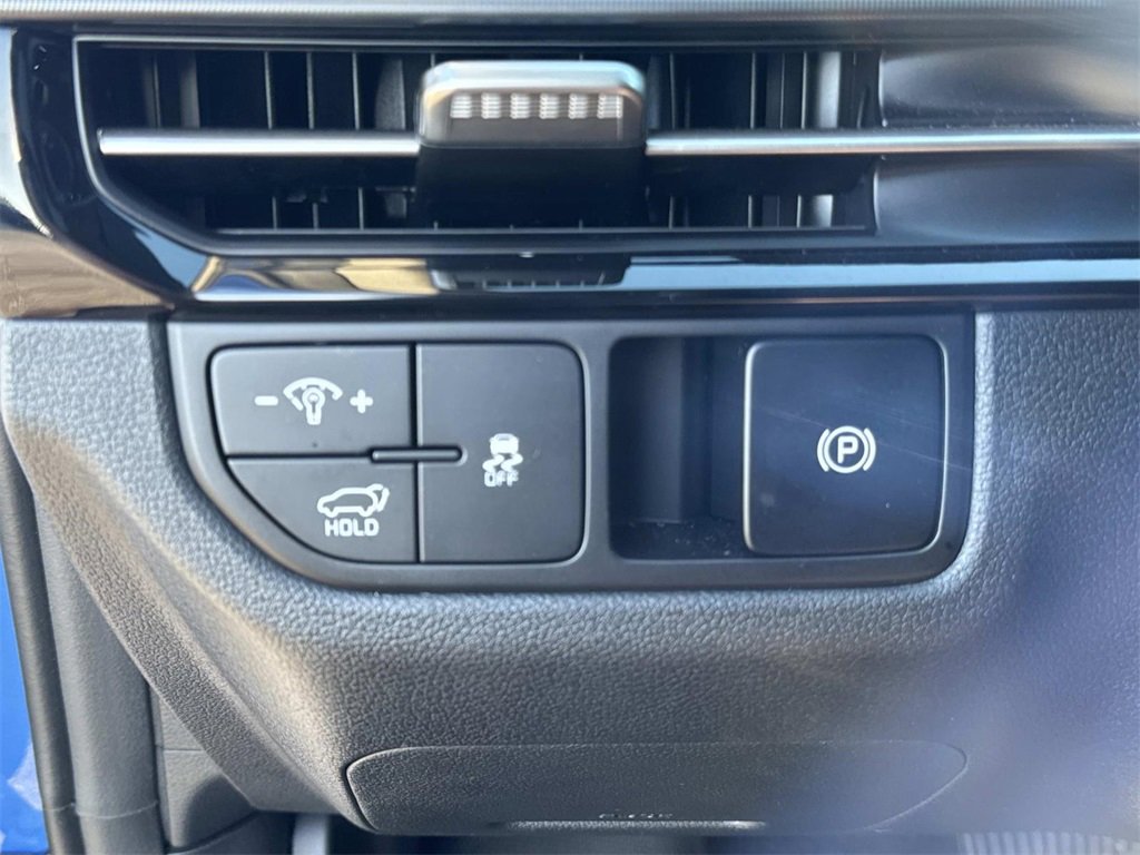 Certified 2026 Kia Sportage EX w/ EX Panorama Roof Package image 38