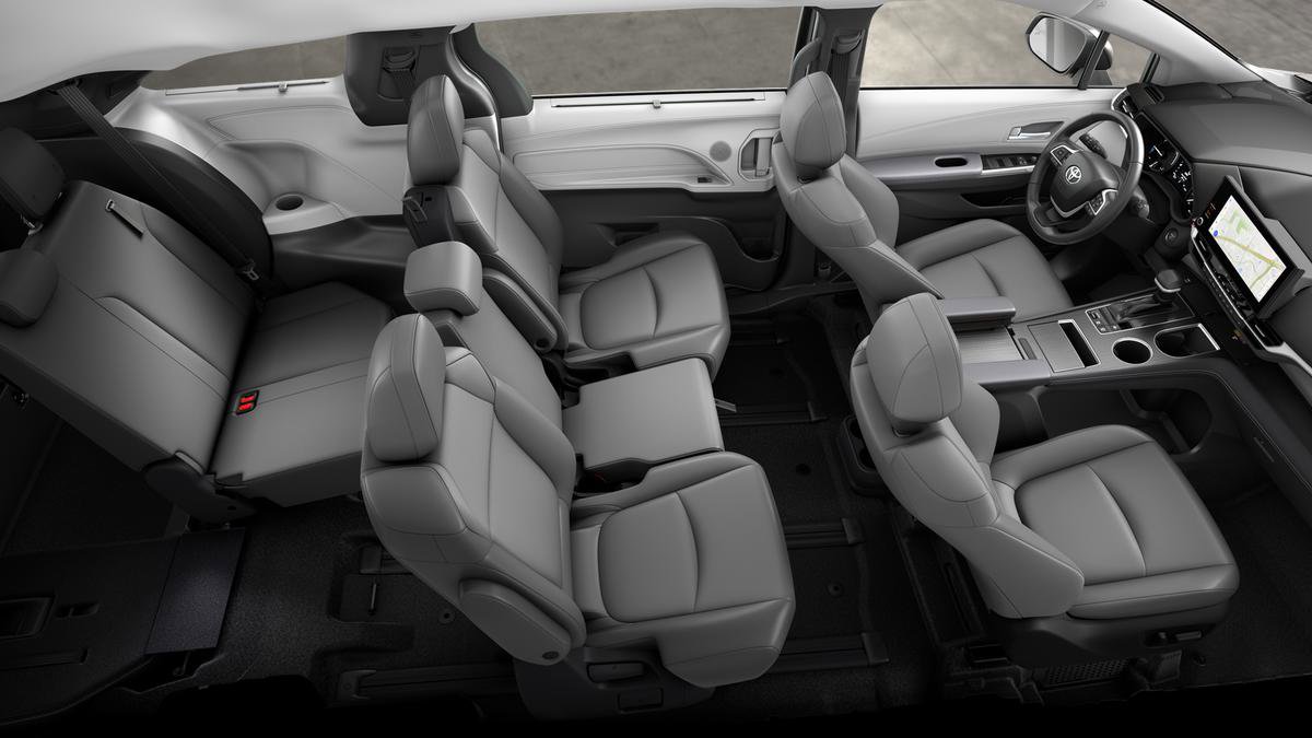 New 2026 Toyota Sienna XLE FWD image 60