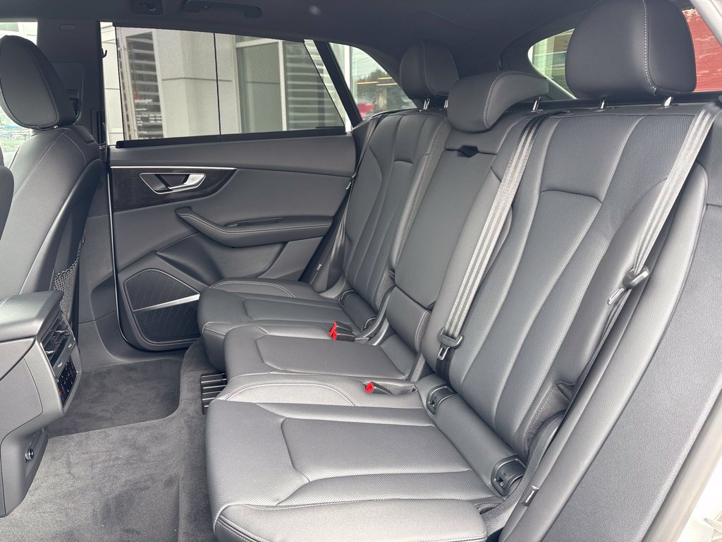 New 2027 Audi Q8 Premium Plus AWD/4WD image 31