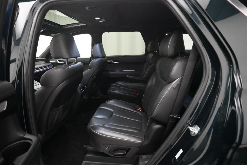 Used 2024 Hyundai Palisade Calligraphy AWD/4WD image 16
