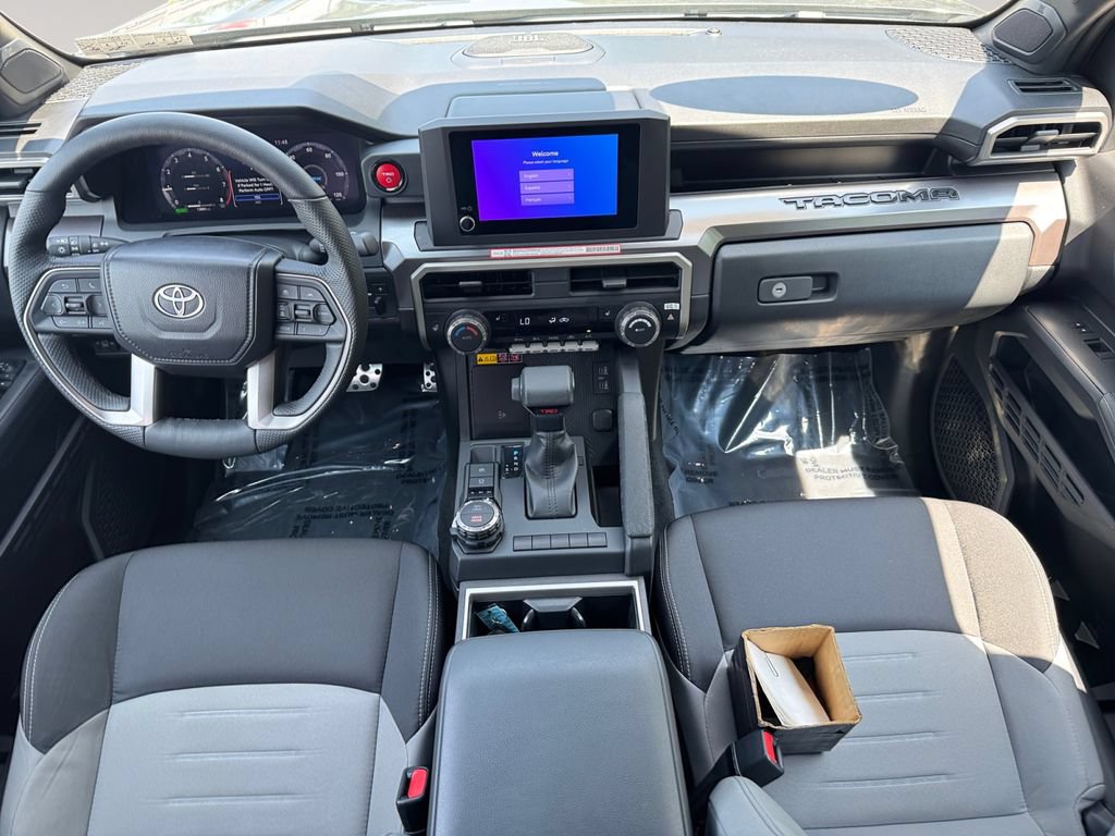 Used 2025 Toyota Tacoma TRD Sport w/ TRD Sport Upgrade Package AWD/4WD image 10