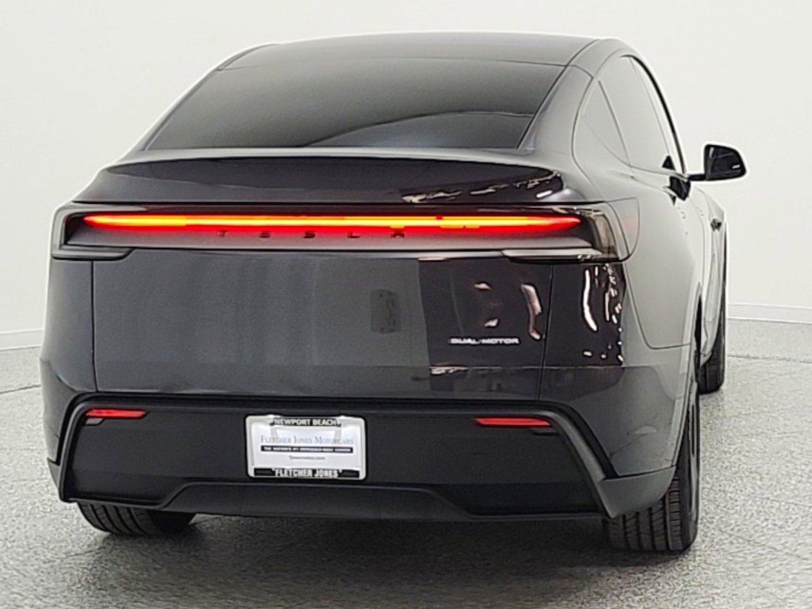 Used 2026 Tesla Model Y AWD image 6
