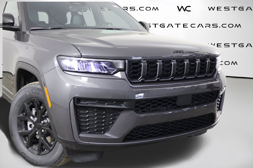 New 2026 Jeep Grand Cherokee Altitude AWD/4WD image 50
