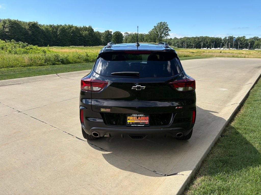 Used 2022 Chevrolet TrailBlazer RS w/ Sun and Liftgate Package AWD/4WD image 8