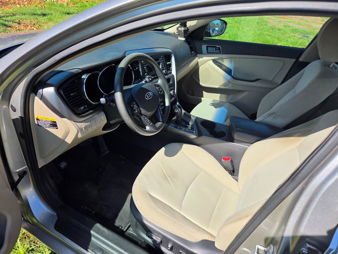 Used 2012 Kia Optima LX w/ Convenience Pkg FWD image 9