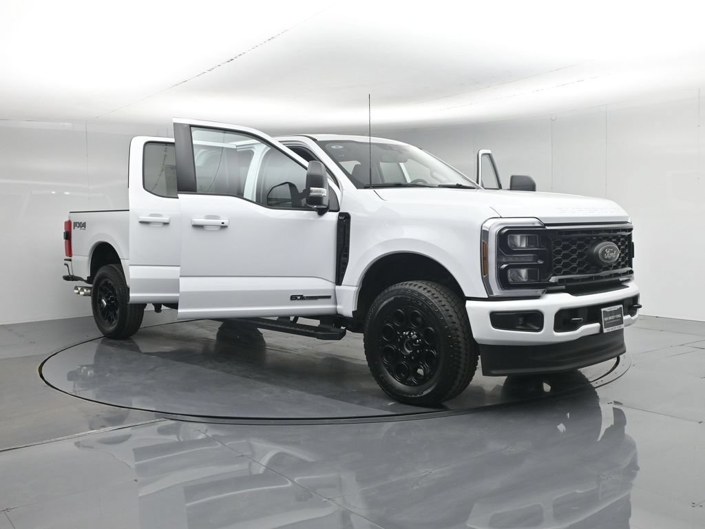 New 2026 Ford F350 XLT w/ XLT Premium Package AWD/4WD image 34