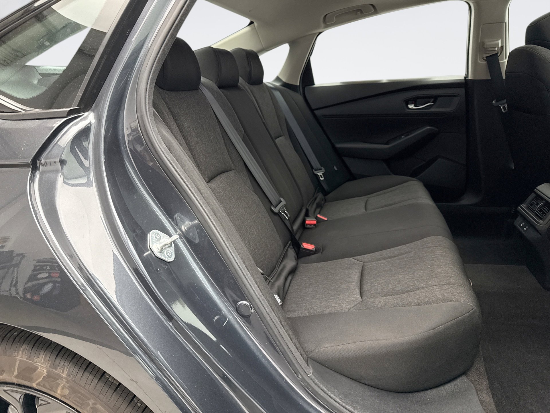 Used 2025 Honda Accord SE image 18