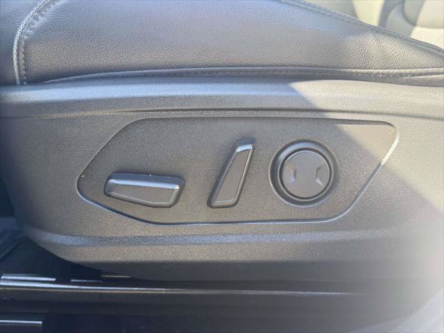 Used 2025 Hyundai Tucson Limited AWD/4WD image 16