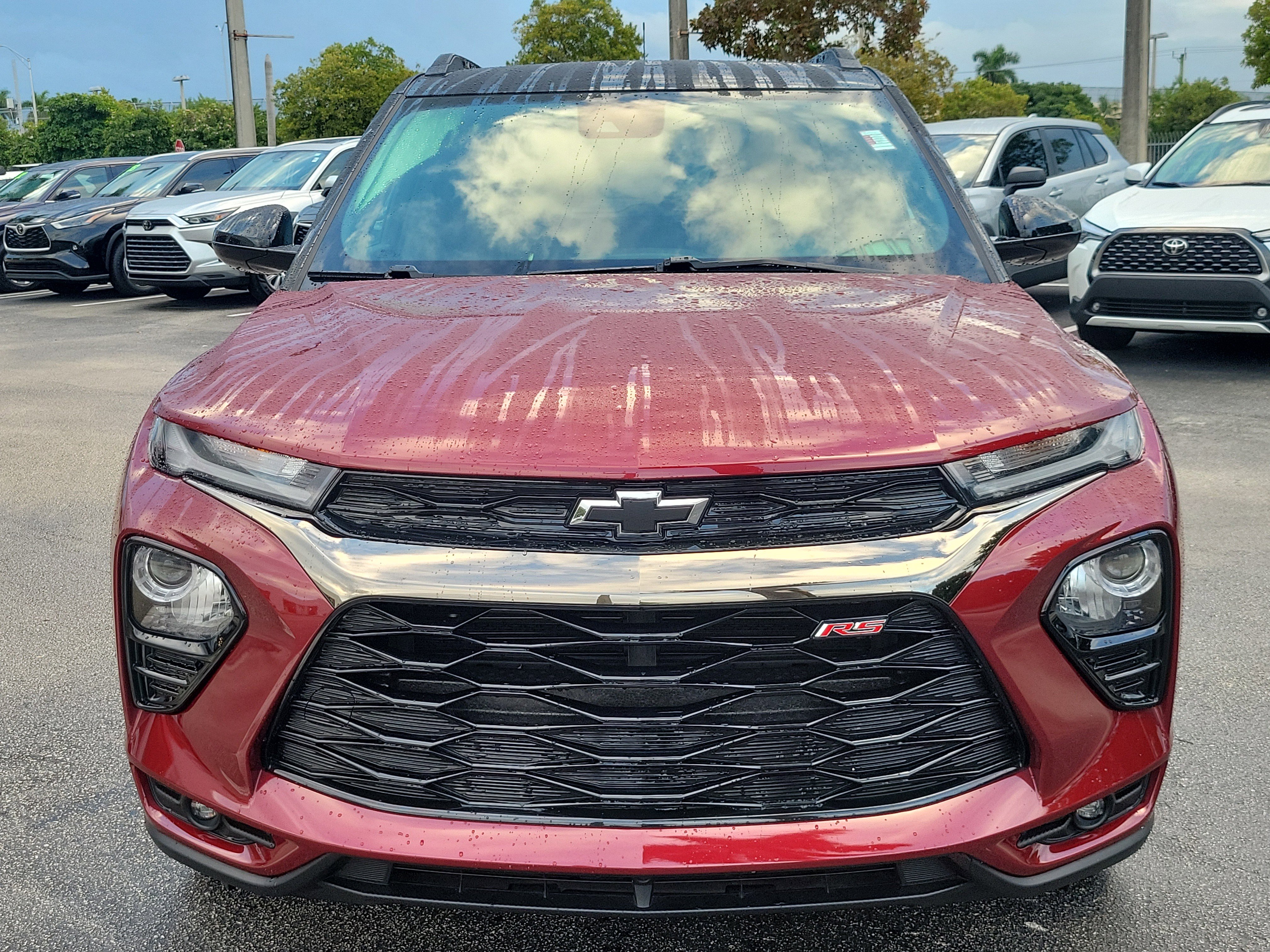 Used 2023 Chevrolet TrailBlazer RS w/ Technology Package image 3