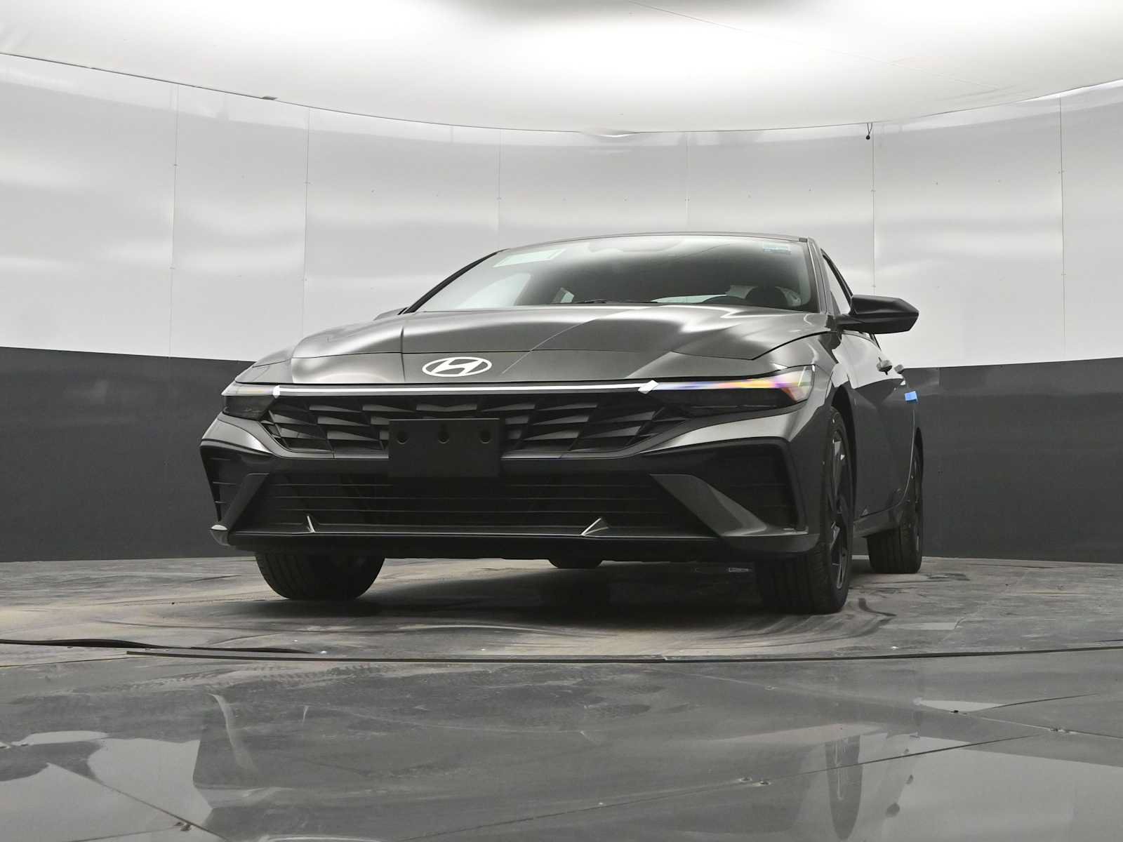 New 2026 Hyundai Elantra Sport FWD image 33