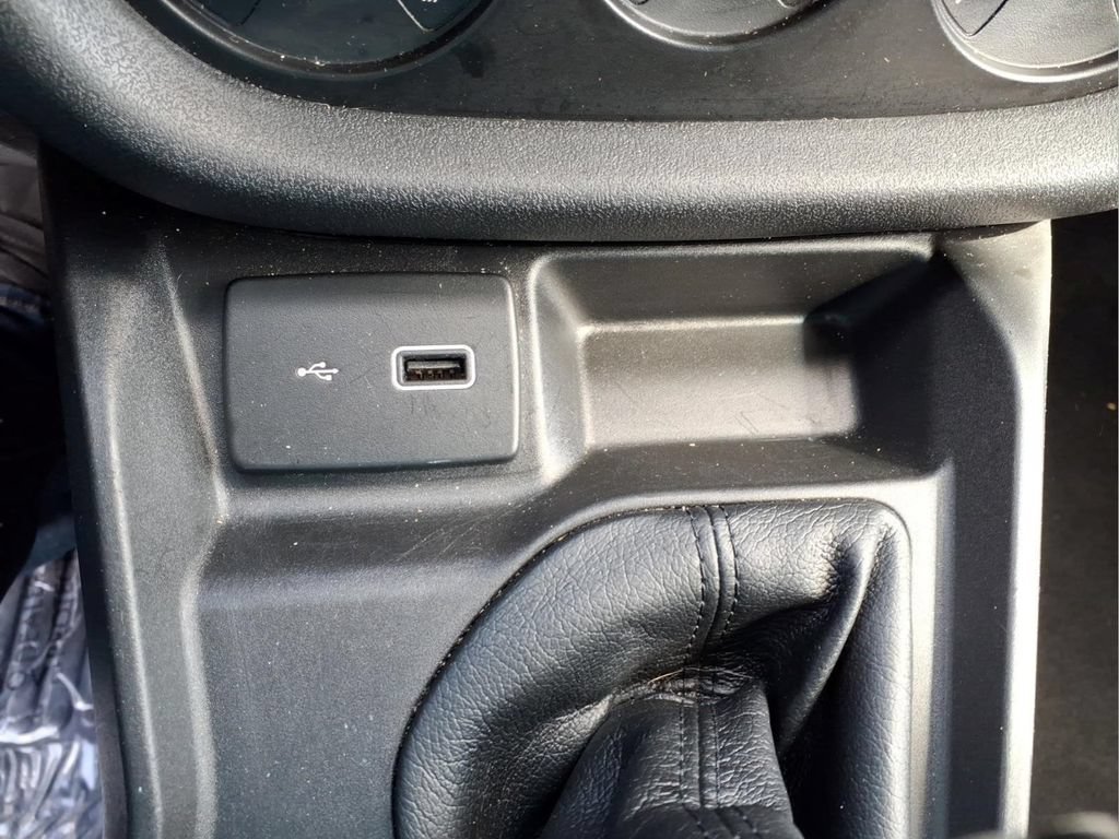 Used 2022 RAM ProMaster City Tradesman FWD image 9
