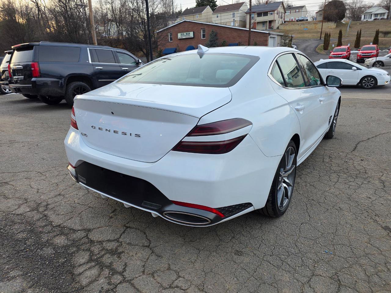 Used 2024 Genesis G70 2.5T image 5
