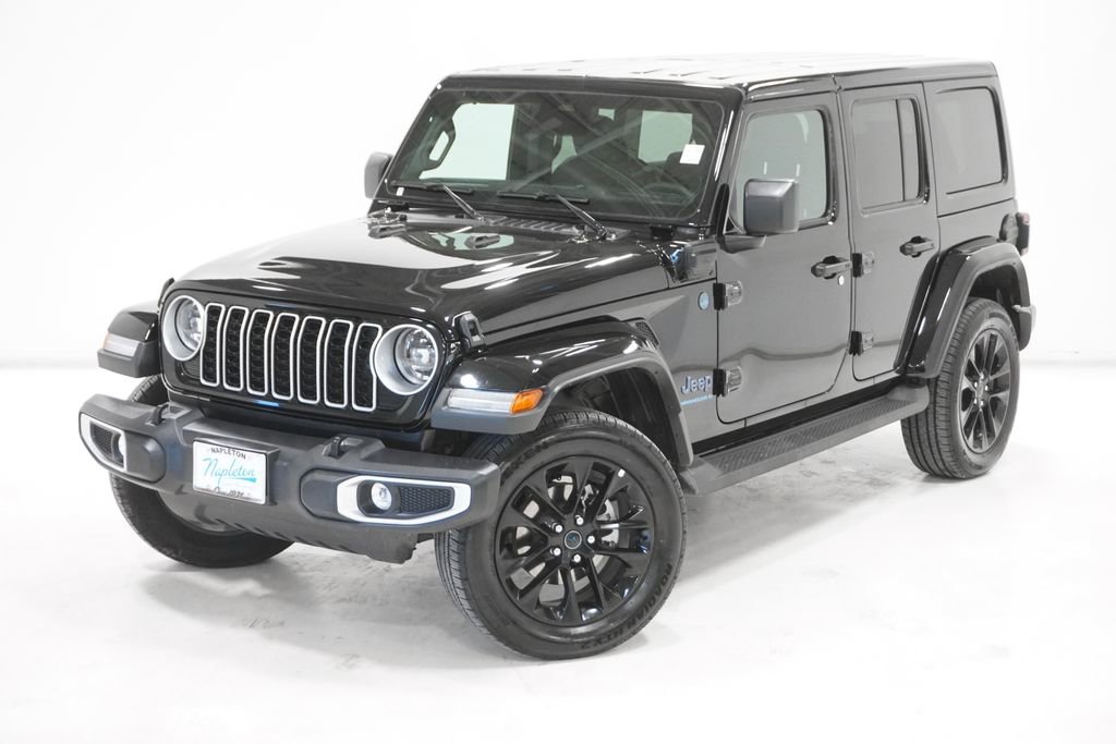 Certified 2025 Jeep Wrangler Unlimited Sahara image 2