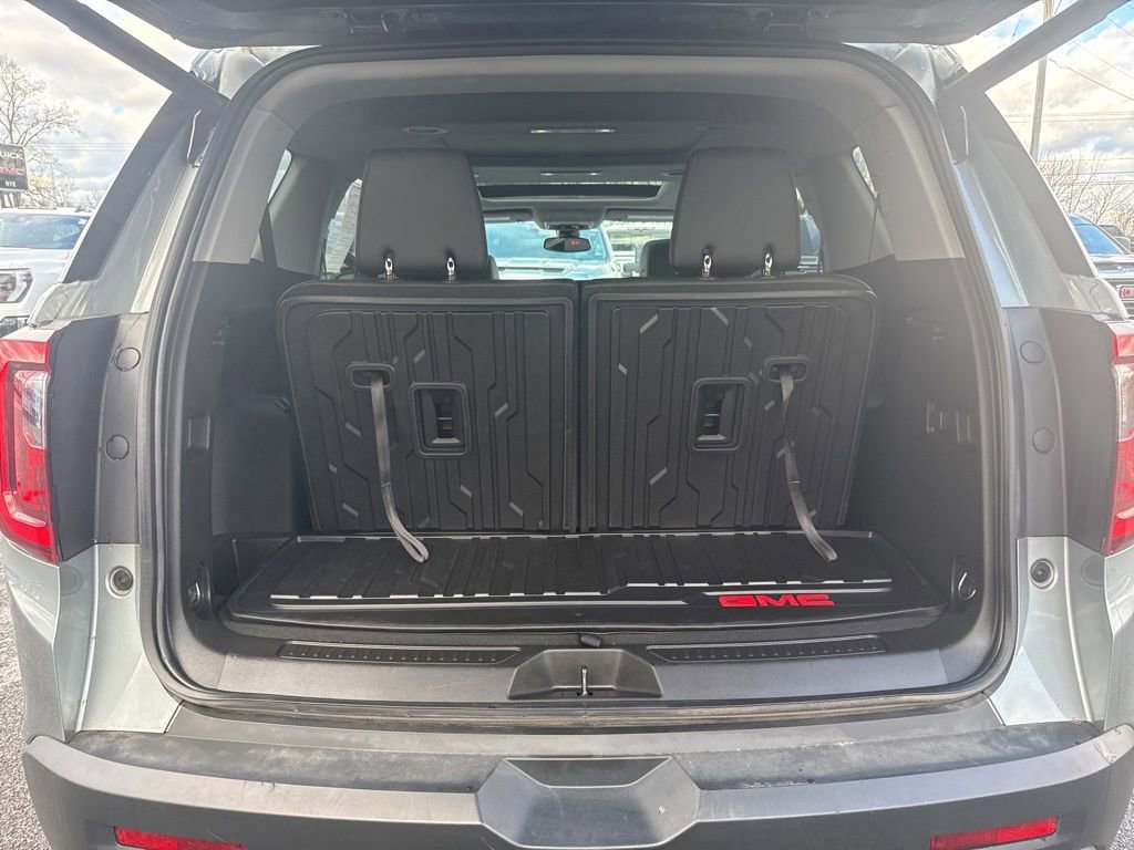 Used 2023 GMC Acadia AT4 w/ Technology Package image 17