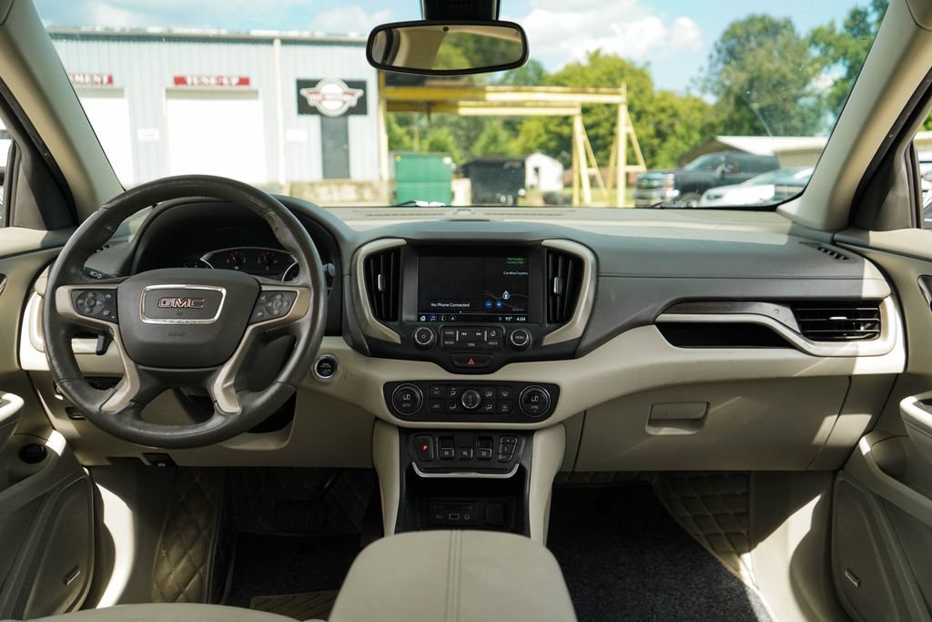 Used 2018 GMC Terrain Denali w/ Advanced Safety Package FWD image 10