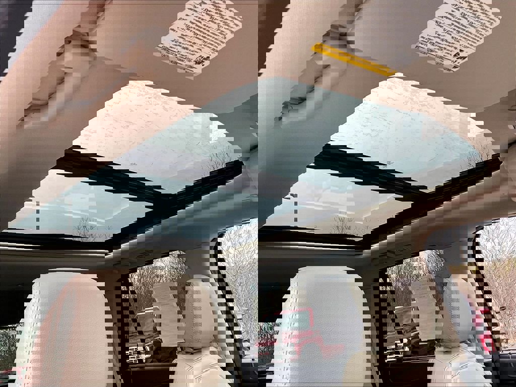 Used 2024 Ford Expedition Limited image 22