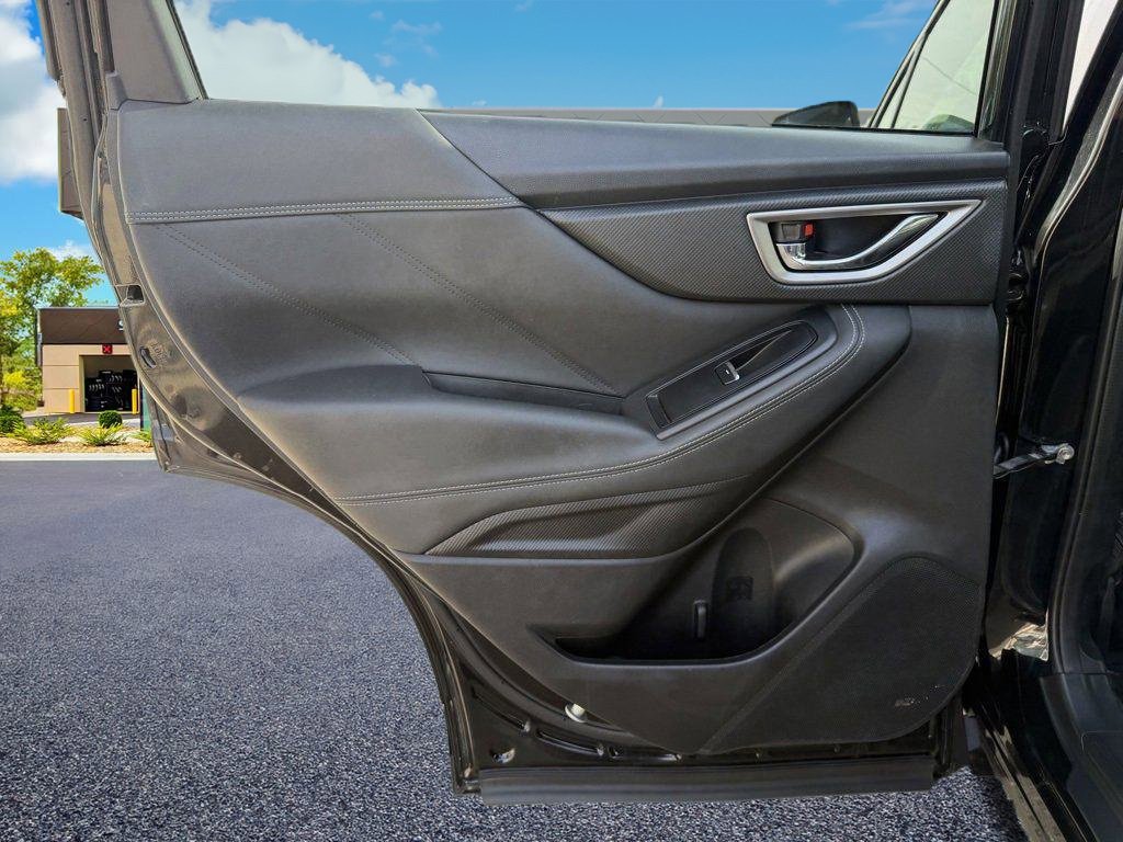 Used 2021 Subaru Forester Limited image 30