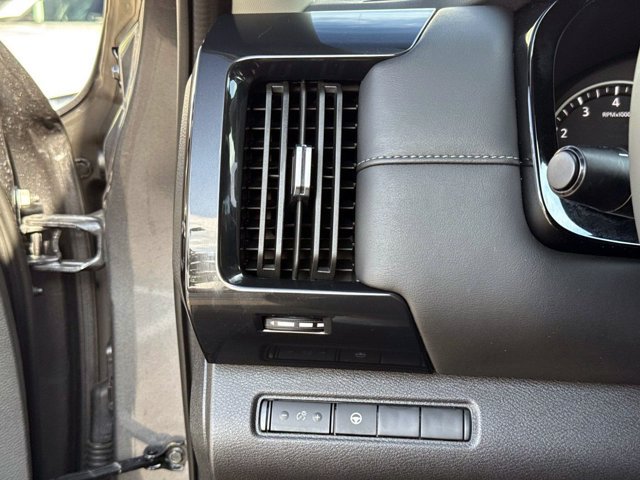 Used 2024 Nissan Pathfinder SV w/ Black Appearance Package FWD image 31