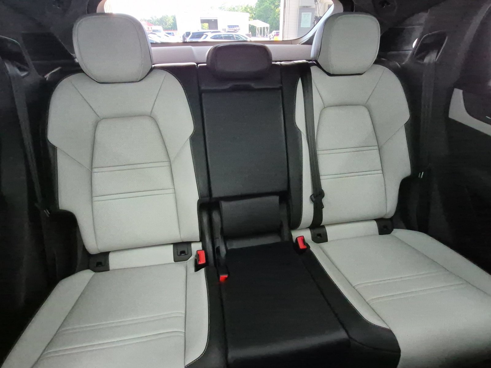 Used 2025 Porsche Cayenne GTS AWD/4WD image 23