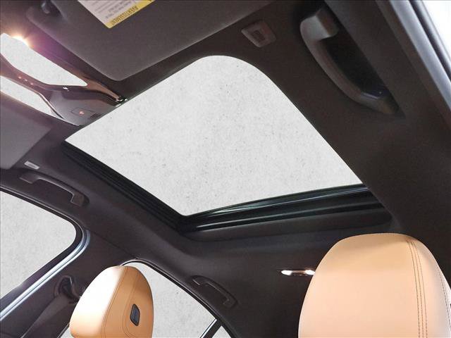 Certified 2024 BMW 330i Sedan w/ M Sport Package RWD image 16