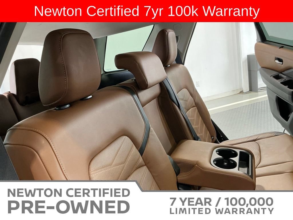 Used 2024 Nissan Pathfinder Platinum w/ Cargo Package FWD image 21