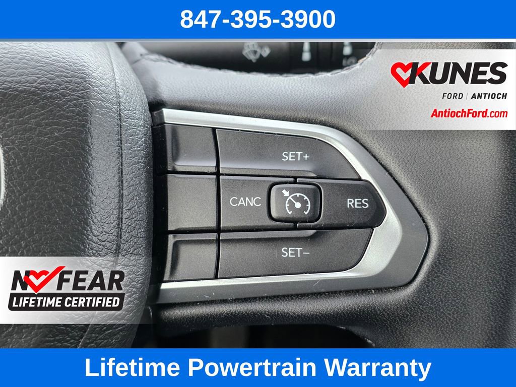 Used 2025 Jeep Compass Latitude image 37