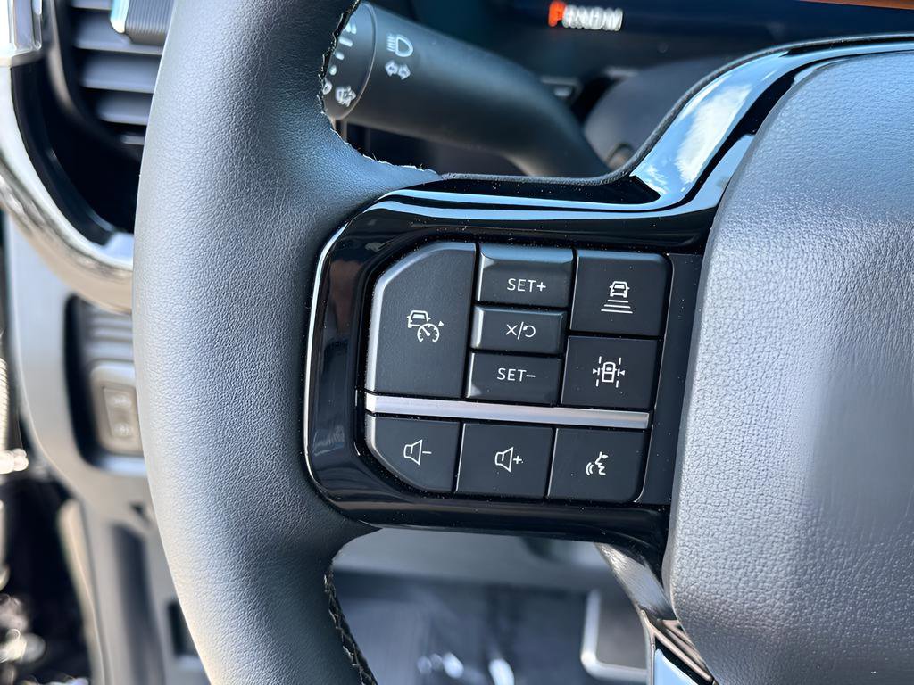 New 2026 Ford F250 Lariat w/ Black Appearance Package AWD/4WD image 16