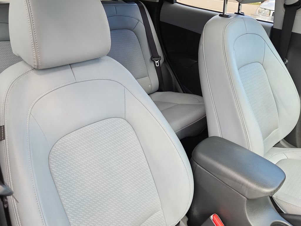 Used 2021 Hyundai Kona Ultimate image 17