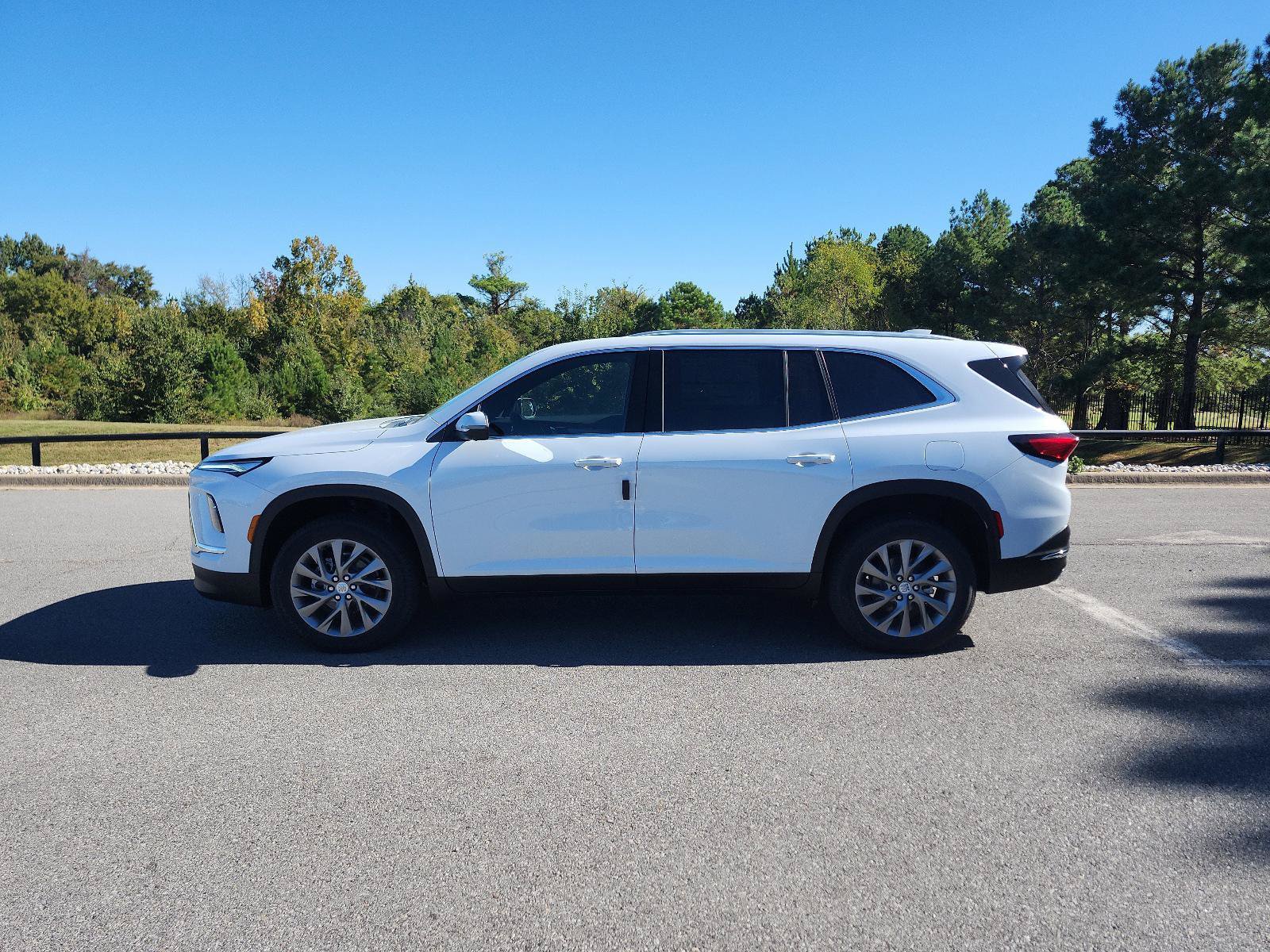 New 2026 Buick Enclave Preferred w/ Power Package AWD/4WD image 2