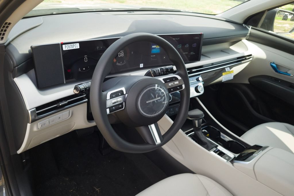 New 2026 Hyundai Tucson SEL Plus FWD image 11