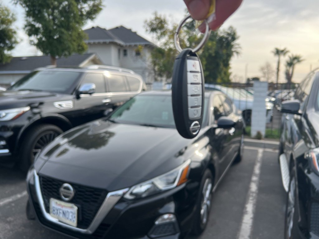 Used 2019 Nissan Altima 2.5 S image 3