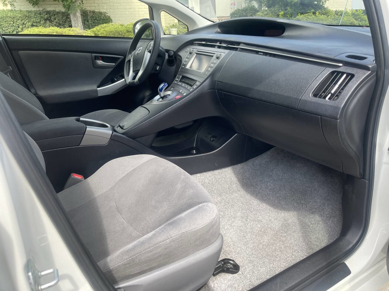 Used 2015 Toyota Prius Three image 18