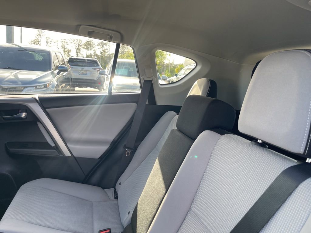 Used 2016 Toyota RAV4 XLE image 20