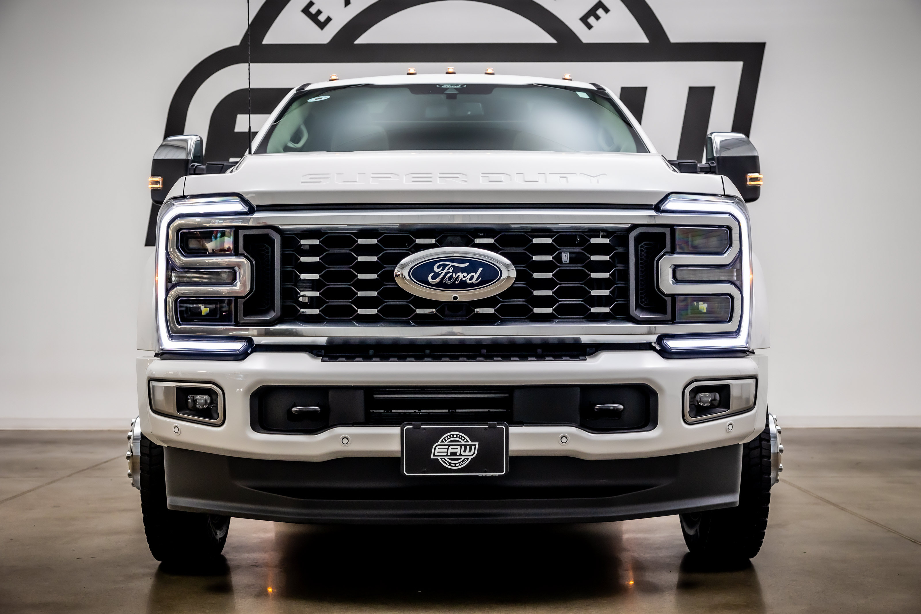 Used 2026 Ford F450 Platinum w/ Platinum Plus Package AWD/4WD image 4