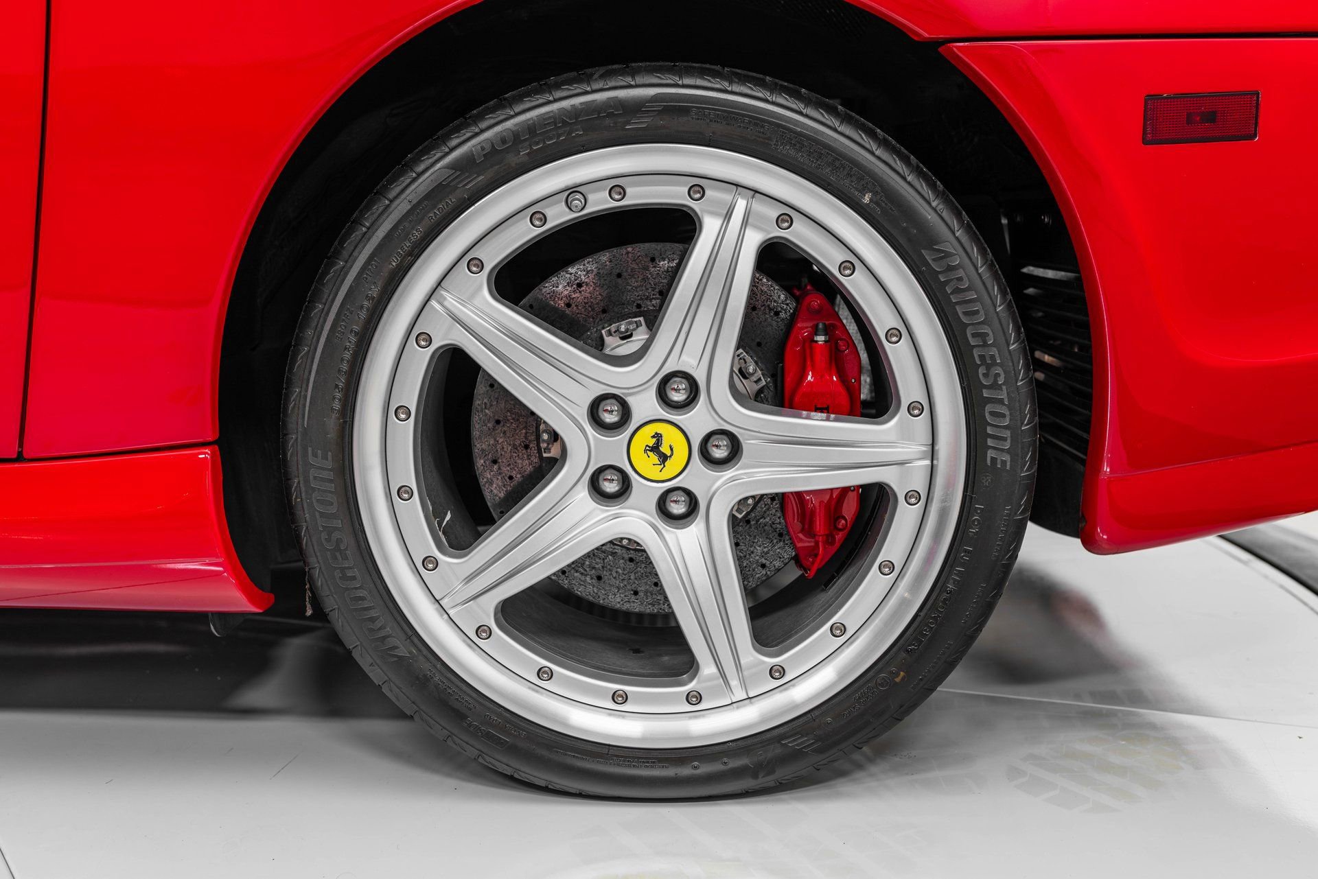 Used 2005 Ferrari 575M Maranello Superamerica RWD image 15