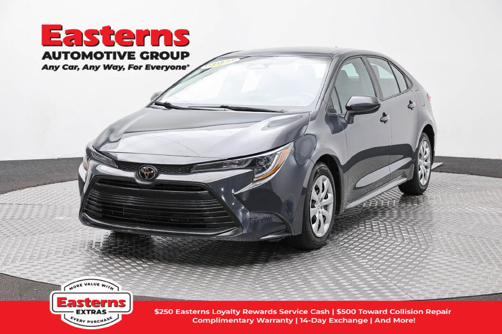 Used 2024 Toyota Corolla LE FWD image 1