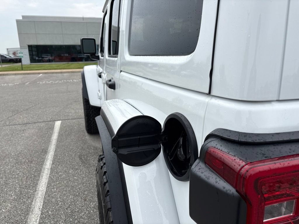 New 2026 Jeep Wrangler Unlimited Rubicon AWD/4WD image 7