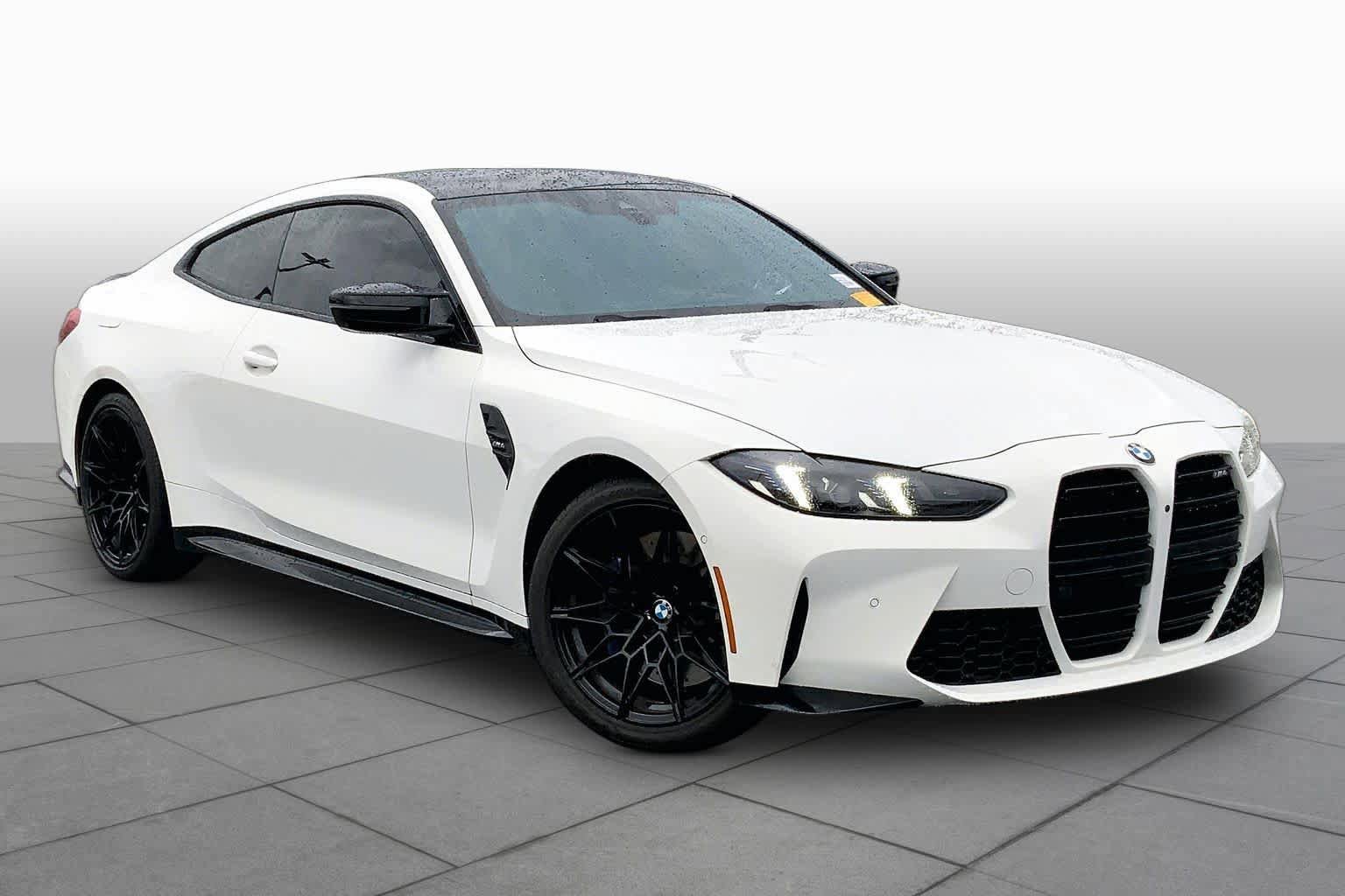 Used 2025 BMW M4 Coupe w/ Executive Package RWD image 3