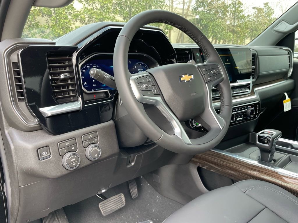 New 2026 Chevrolet Silverado 1500 LT w/ Leather Package image 9
