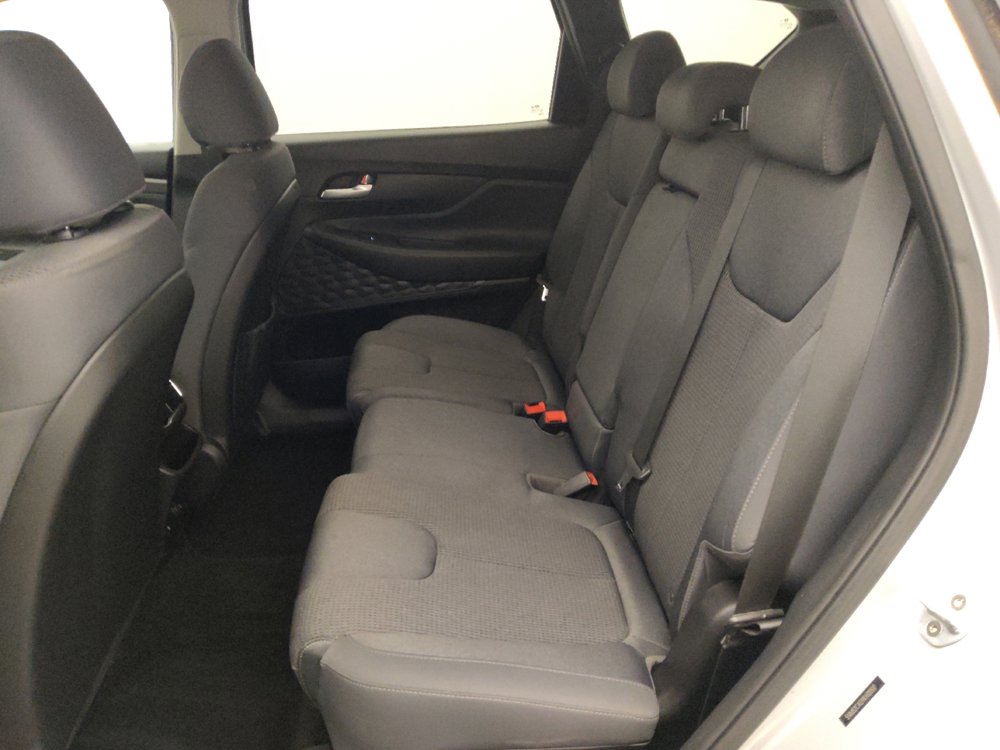 Used 2019 Hyundai Santa Fe SE image 18