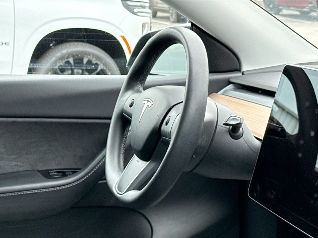 Used 2020 Tesla Model Y Long Range AWD/4WD image 13